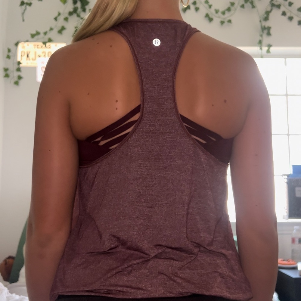 Lululemon, activewear, build in bra